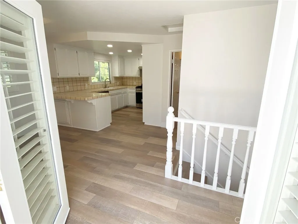 2706 Grant Avenue A, Redondo Beach, California 90278 home-pic-27